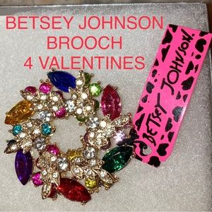 BETSEY JOHNSON BROOCH. 2” LISTING PIECES MY NOW MINIMALIST DAUGHTER NEVER WORE.